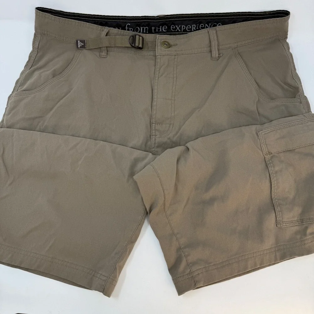 Prana Zion Mens XXL Brown Stretch Hiking Cargo Shorts‎ Integrated Belt Quick Dry